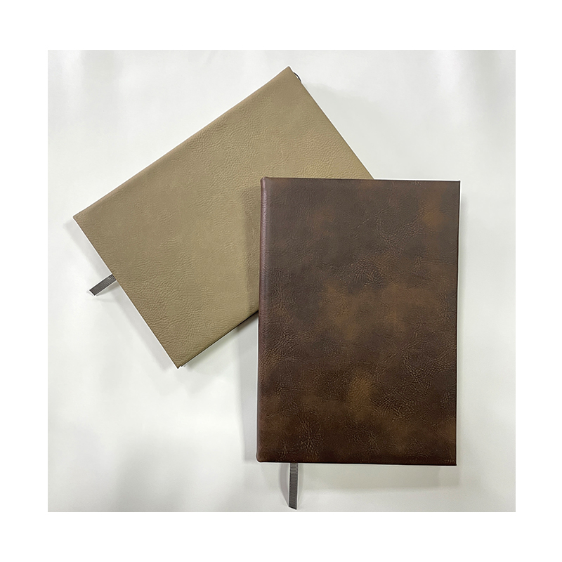 Diari in similpelle 5 1/4' x 8 1/4'.