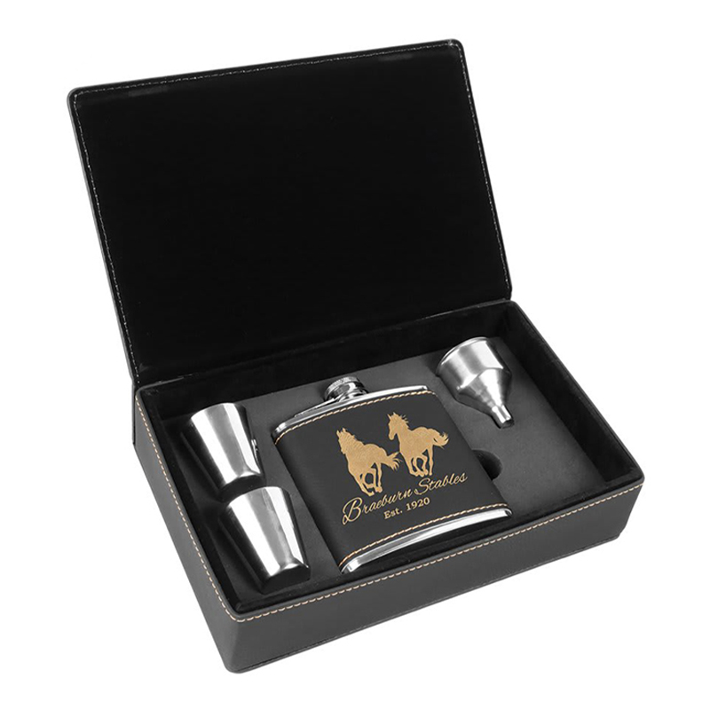 Set di fiaschette in similpelle