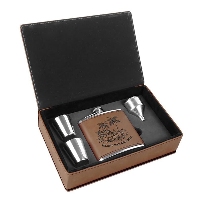 Set di fiaschette in similpelle