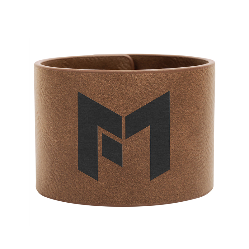 Bracciale in similpelle laserabile da 9 1/2 'x 1'. Bracciale in similpelle laserabile da 9 1/2 'x 1'.