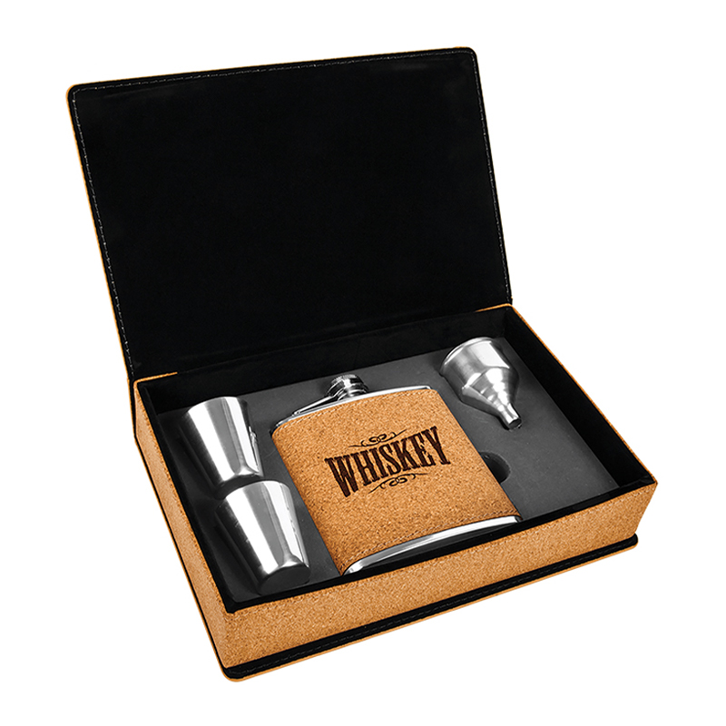 Set di fiaschette in similpelle