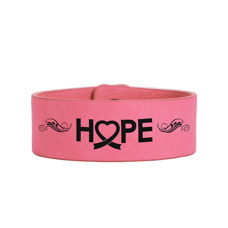 Bracciale in similpelle laserabile da 9 1/2 'x 1'. Bracciale in similpelle laserabile da 9 1/2 'x 1'.