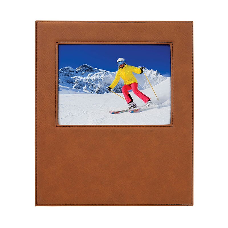 Cornice per foto in similpelle 4' x 6' con area di incisione 4 1/4' x 7 7/8'